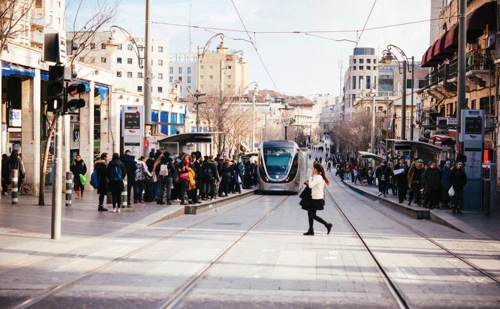 Jerusalem Light Rail 'boosts demand' (Photo: Shutterstock) Jerusalem Light Rail 'boosts demand'