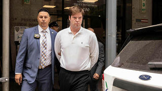 העצור הנוסף בפרשה, וויליאם דופלסי