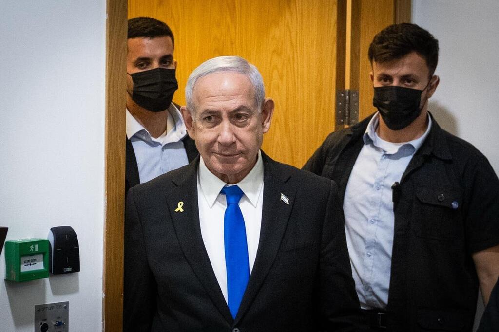 נתניהו נכנס לדיון החקירה הנגדית (צילום: חיים גולדברג) נתניהו נכנס לדיון החקירה הנגדית