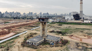 הזיהום בשדה דב: רוכשת ראשונה דורשת לבטל עסקה לאופציה לרכישת דירה