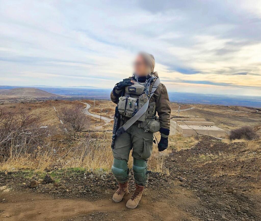 Photo: IDF Spokesperson Unit רב סרן ד"ר ר', הרופאה של חטיבת הקומנדו