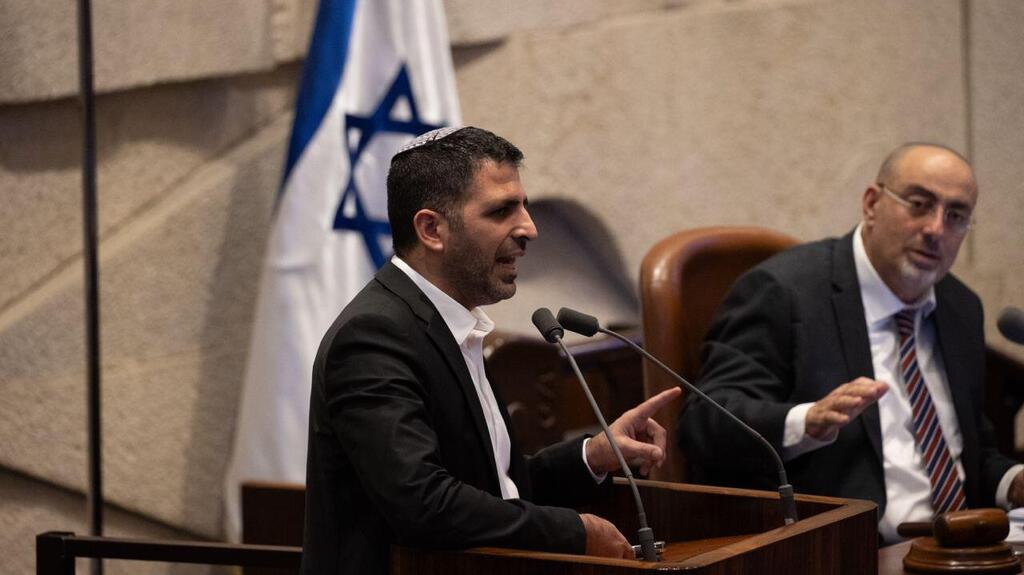 הצבעות להצעת חוק פיזור הכנסת במליאה (צילום: אלכס קולומויסקי) הצבעות להצעת חוק פיזור הכנסת במליאה