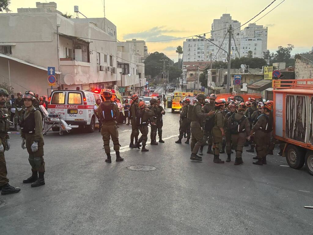 זירת הנפילה ברחובות