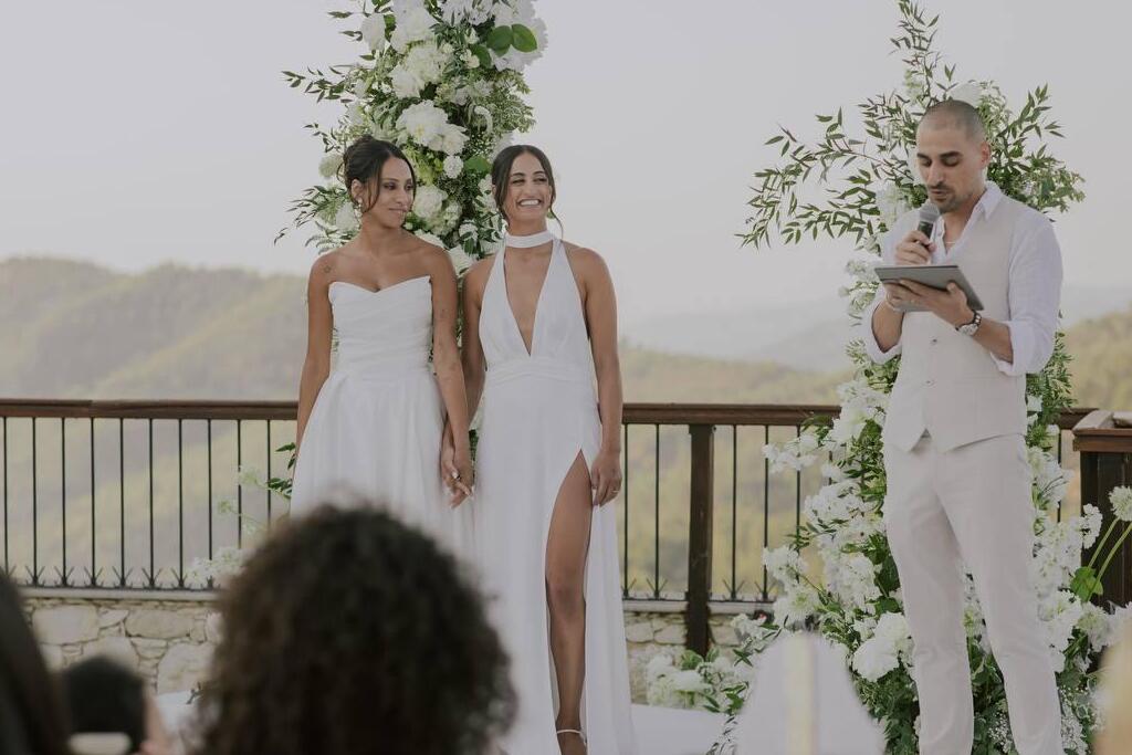 מחכים לחגוג איתכן בארץ! (צילום: חן לוי) ירדן ג'רבי