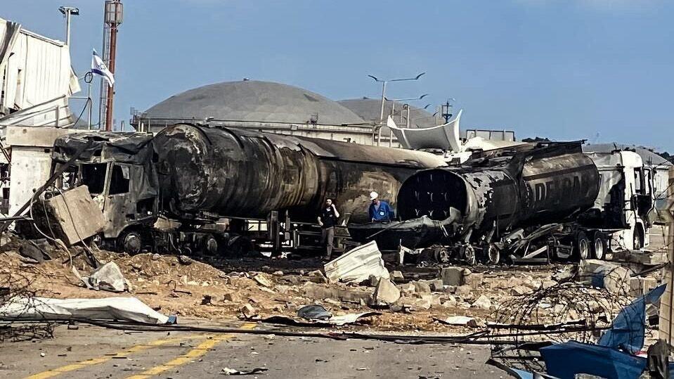 Bazan oil refinery compound הנזק במפעל בז"ן