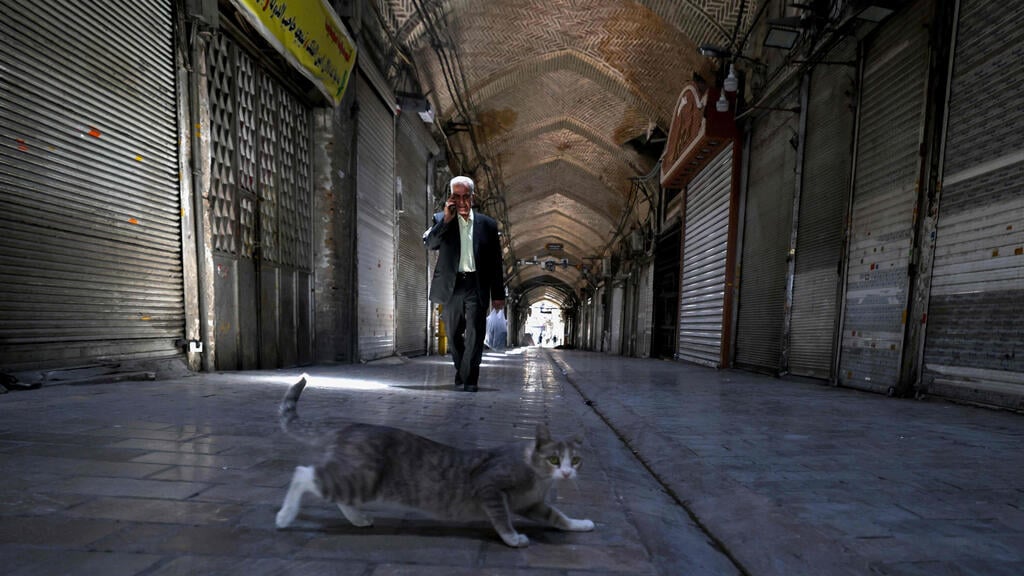 Tehran's market is closed (Photo: Atta Kenare/ AFP) ה שוק של טהרן ריק