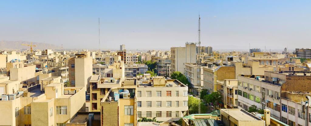 Tehran, Iran (Photo: Joyfull/Shutterstock) זו לא תל אביב. זו טהרן באיראן