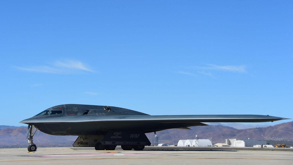 B-2 (Photo: Frederic J. Brown/ AFP) B-2