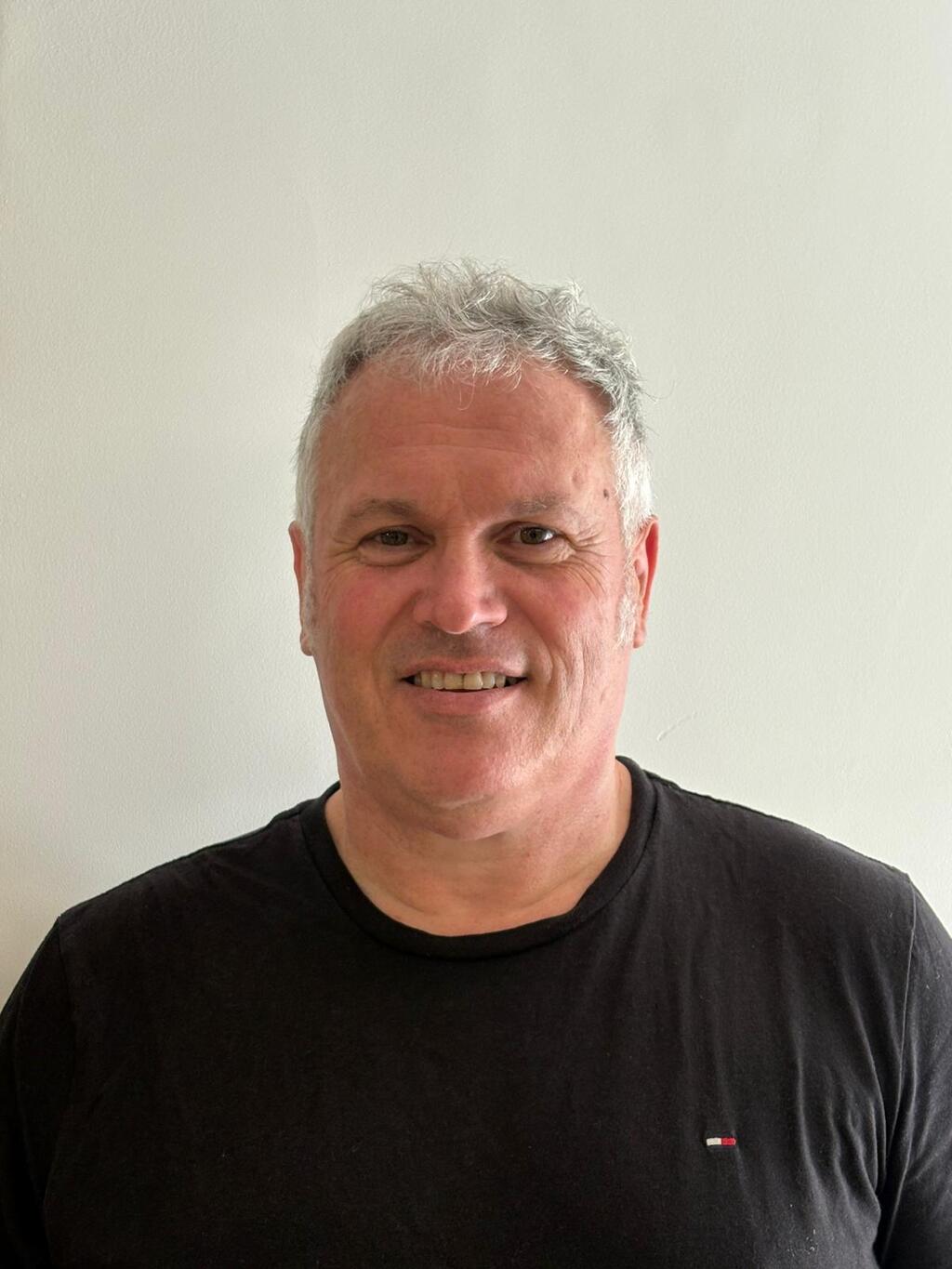 דר' גיל מאייר, מנהל השירות לאורולוגיה תפקודית, וסגן מנהל מחלקה אורולוגית בביה"ח בני ציון בחיפה. 