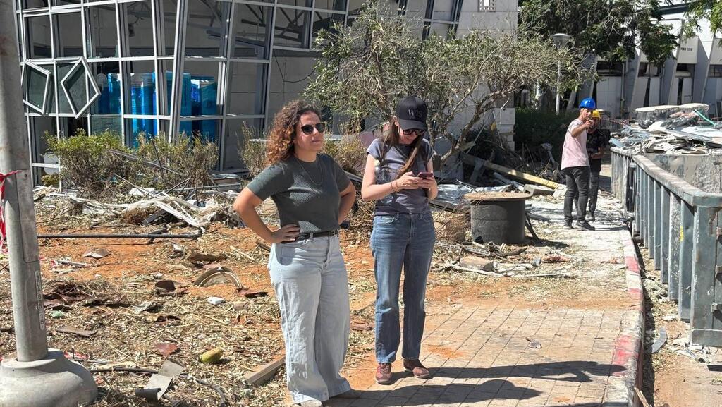 On the Weizmann campus (Photo: Meir Turgeman) מכון ויצמן לאחר שנפגע מהמטח האיראני