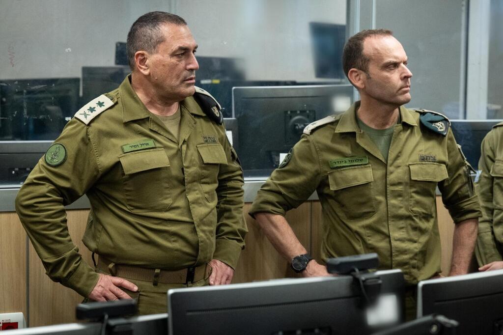 צילום: דובר צה"ל הרמטכ"ל אייל זמיר ביקר בחטיבת המחקר