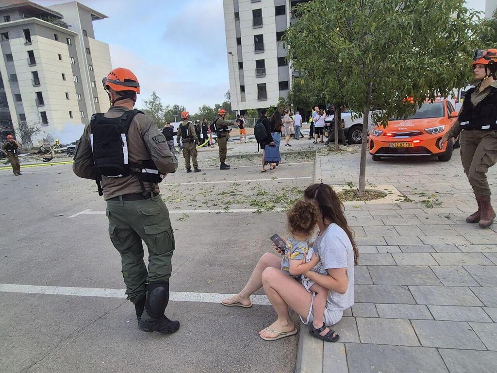 צילום: אילנה קוריאל זירת הנפילה בבאר שבע