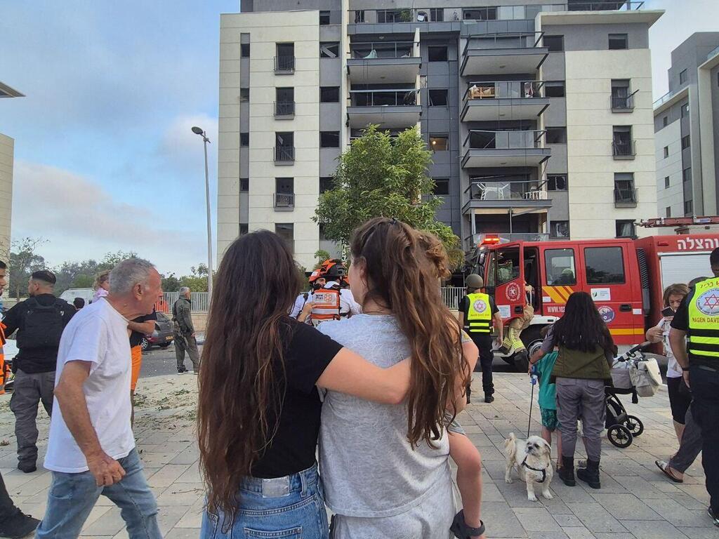 צילום: אילנה קוריאל זירת הנפילה בבאר שבע