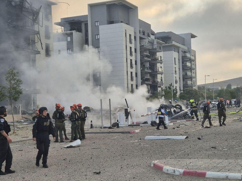 צילום: אילנה קוריאל זירת הנפילה בבאר שבע