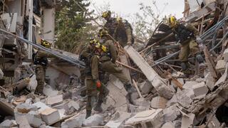 תיעוד מפעילות כוחות פיקוד העורף בזירות הנפילה ברחבי הארץ