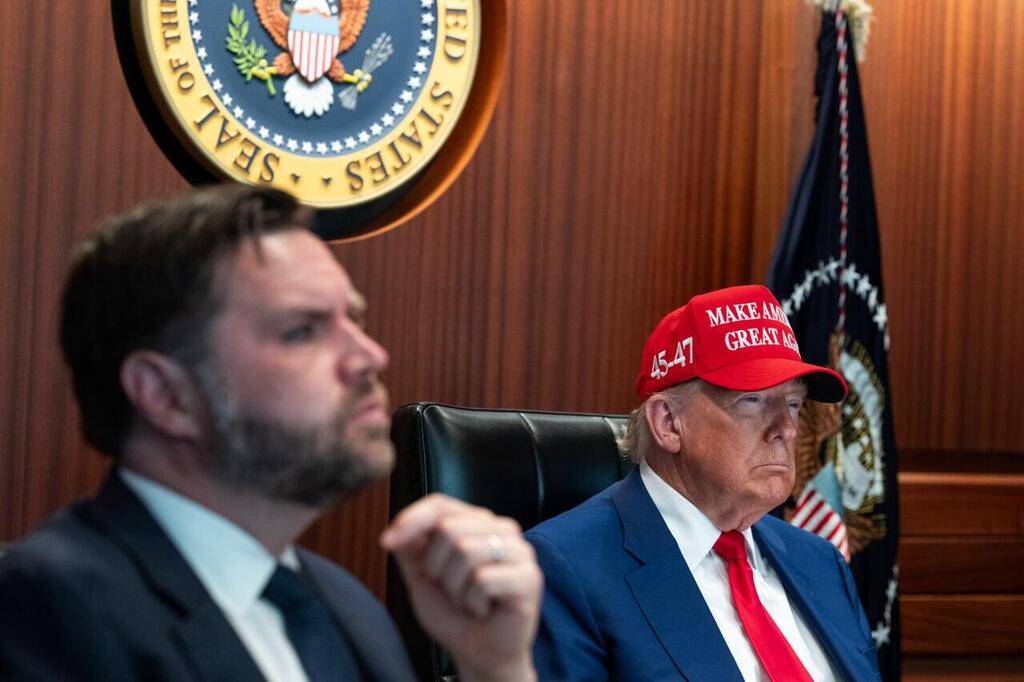 צילום: The White House הקבינט האמריקני בבית הלבן בזמן תקיפת מתקני הגרעין האיראני