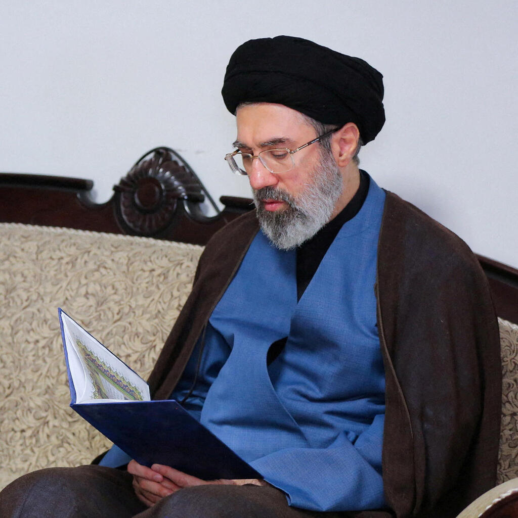 Mojtaba Khamenei, the son of Ayatollah Ali Khamenei: No coincidence that the building in which succession was to be decided was targeted (Photo: Office of the Iranian Supreme Leader/WANA) מוג'תבא חמינאי בנו של עלי חמינאי
