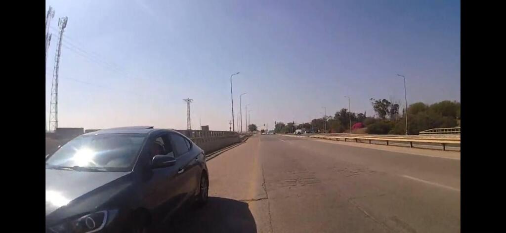 תושבת תל אביב גנבה רכב לאחר שהנהג חיפש מחסה בזמן אזעקה