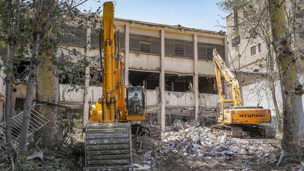 Ervin Prison in tehran was bombed by Israel during Operation Rising Lion (Photo: Mostafa Roudaki / Mizanonline / AFP) ההריסות בכלא אווין בטהרן לאחר התקיפות