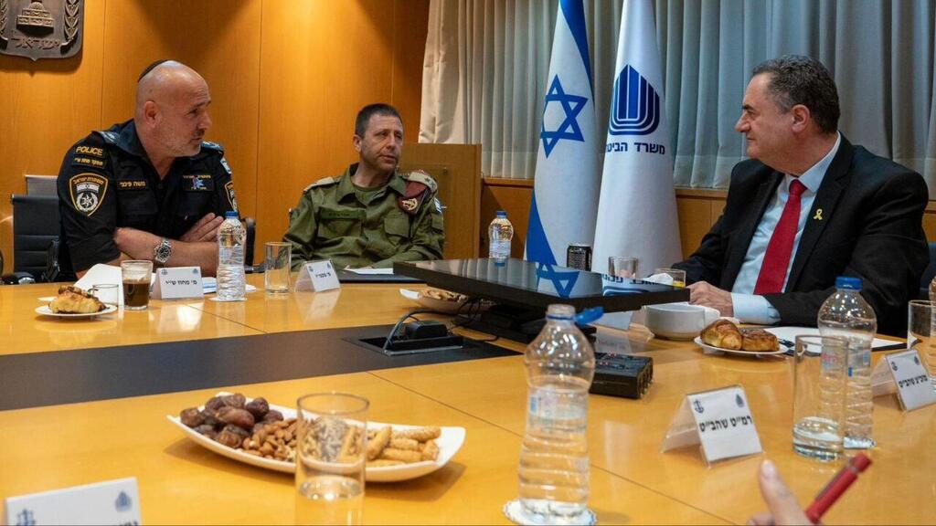שר הביטחון ישראל כ"ץ בדיון שקיים בעקבות אירועי האלימות נגד חיילי צה"ל וכוחות הביטחון בחטמ"ר בנימין