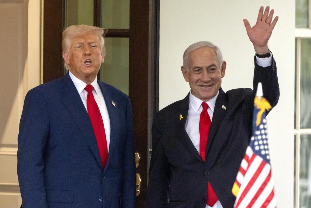 בנימין נתניהו ודונלד טראמפ (צילום: Mark Schiefelbein/AP) בנימין נתניהו ודונלד טראמפ