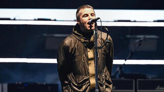 ליאם גלאגר בהופעת האיחוד הראשונה של אואזיס בוויילס