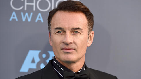 Julian McMahon hommage