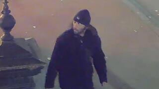 תמונה שפרסמה המשטרה במלבורן. ייתכן שמדובר בחשוד בהצתה