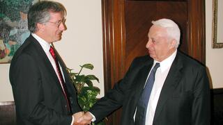 דניס רוס עם אריאל שרון ז