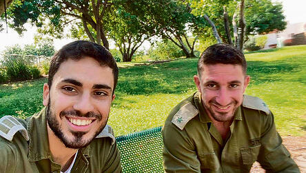 "תחרות בריאה". שחף (מימין) ואופק הר־אבן yk14437835