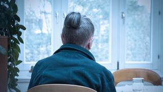 בדידות בגיל השלישי