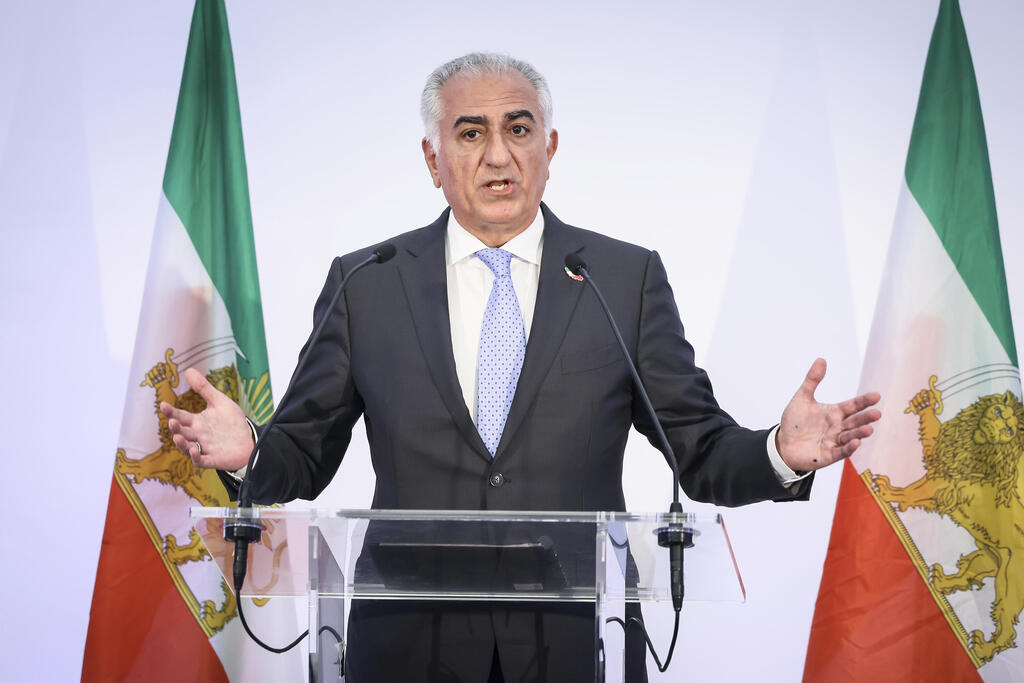 Iranian Crown Prince Reza Pahlavi (Photo: Thomas Padilla/AP) רזא כורש עלי פהלווי, בנו של מוחמד רזא שאה פהלווי, השאה האיראני האחרון