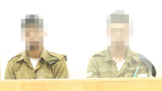 דיון בהארכת מעצרם של החיילים ממערך החץ החשודים באונס חבריהם ליחידה