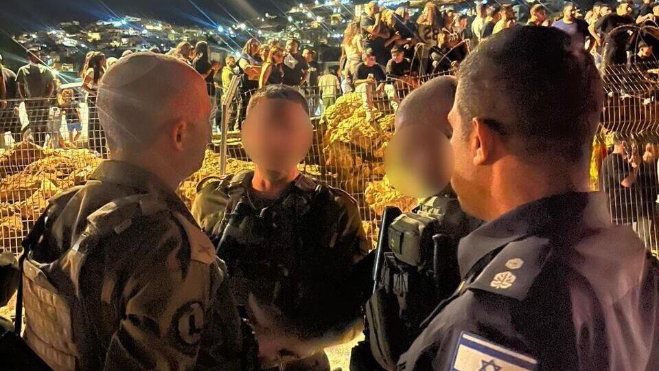 כוחות צה"ל ומשטרה בגבול הסורי (צילום: דובר צה"ל) כוחות צבא ומשטרה במרחב הגדר באזור מג'דל שמס