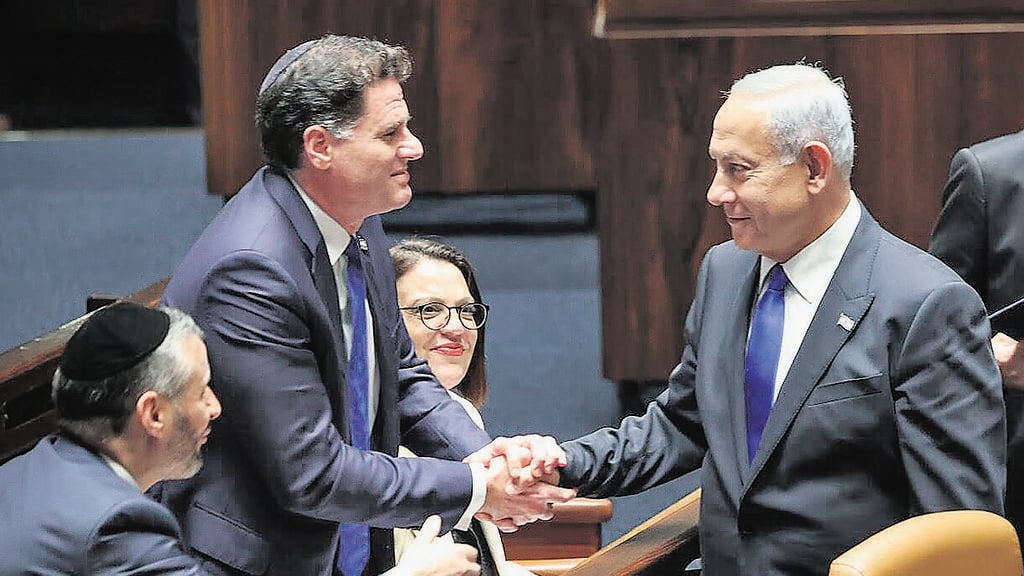 בנימין נתניהו ורון דרמת במליאת הכנסת