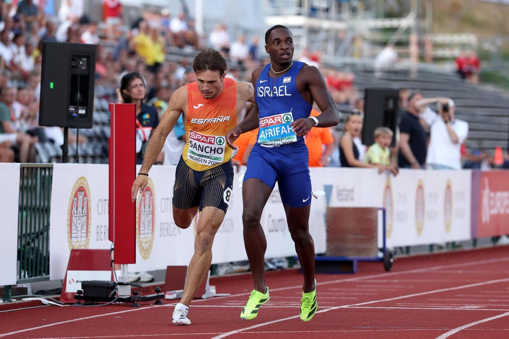 Blessing Afrifa (צילום: Alex Livesey/Getty Images for European Athletic) בלסינג אפריפה מנצח בגמר 200 מ' באליפות אירופה עד גיל 23 משמאל חיימה סאנצ'ו