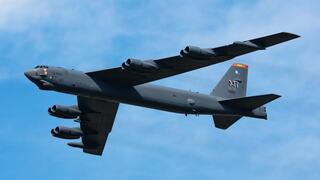 מטוס מפציץ אסטרטגי מדגם B-52 סטרטופורטרס של חיל האוויר האמריקני