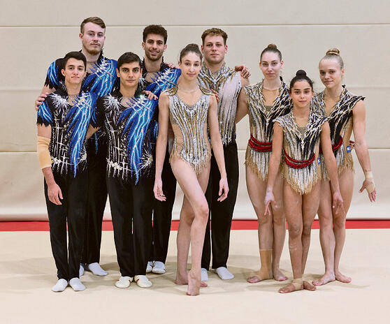 חברי נבחרת האקרובטיקה, מימין לשמאל: ניקול אלייניק, ליאה בר נוי, מיכל סטרטייבסקי, יונתן פרידמן, איימי רפאלי, רותם עמיחי, תומר אופיר, ליאור בורודין, אור אברהם yk14448027