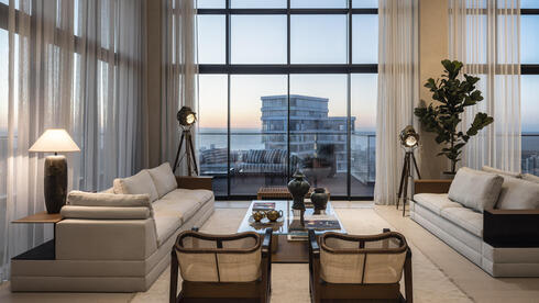 Sky-High Penthouse Apartment Apartments photo
