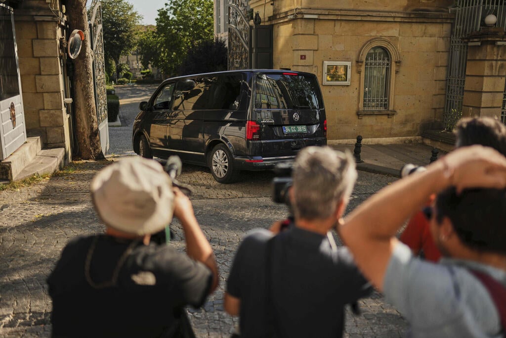 A van, which is believed to carry European diplomats, enters the Iranian consulate ahead of a meeting with Iranian counterparts for talks over Tehran's nuclear program, in Istanbul, Turkey, Friday, July 25, 2025 (Photo: AP Photo/Francisco Seco) A van, which is believed to carry European diplomats, enters the Iranian consulate ahead of a meeting with Iranian counterparts for talks over Tehran's nuclear program, in Istanbul, Turkey, Friday, July 25, 2025
