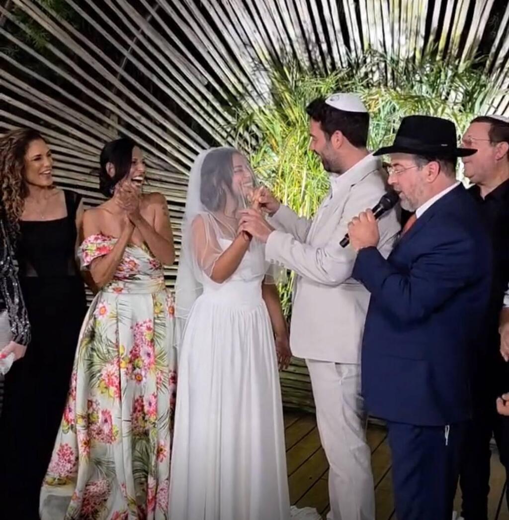 מרגש! (צילום: באדיבות איציק אוחנה 'כיכר השבת') רביד פלוטניק חתונה מאי גריאני