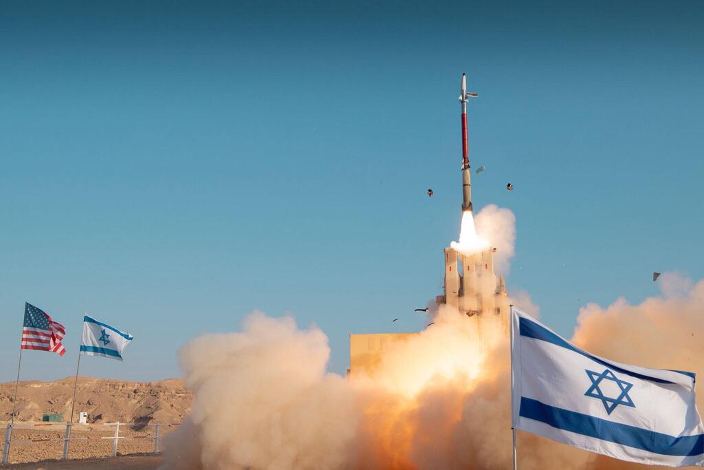 תיעוד: ניסויים במערכת ההגנה האווירית "קלע דוד"