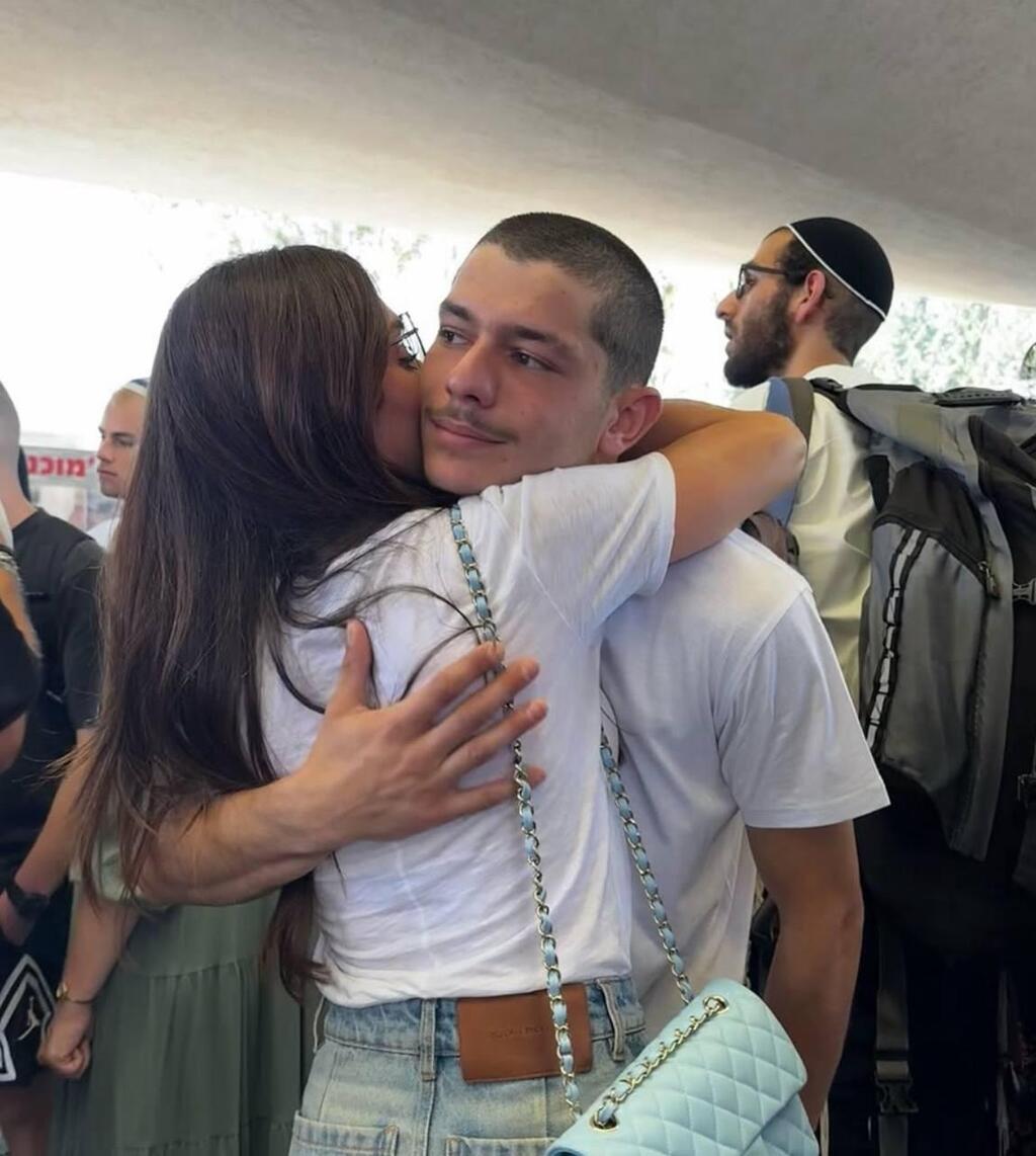 "זו תקופה קשה לגייס ילד, זה לא קל, זה תמיד מלווה בהמון רגשות ומחשבות ובטח שבתקופה הזאת" (צילום מסך) נעמה קסרי בן רועי גיוס