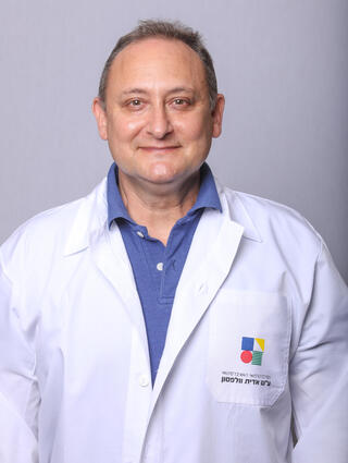 ד״ר עמית דותן, מנהל יחידת כף הרגל והקרסול וכף הרגל הסוכרתית בבית החולים וולפסון