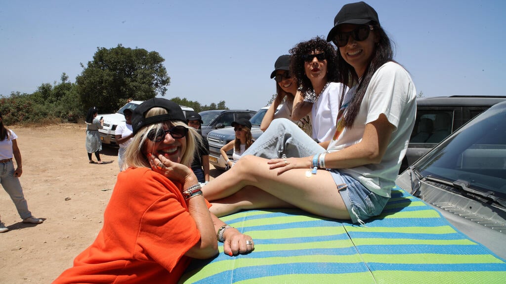 טיול שטח בהרי ירושלים של נשות המילואימניקים, בליוויו של קובי בצלאל