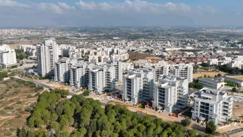 הפתעה בלב השרון: מה מושך זוגות צעירים דווקא לצור יצחק?