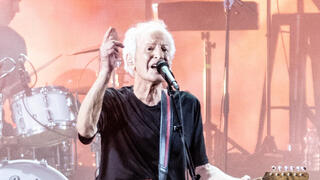 שלום חנוך במופע לציון 40 שנה ל שלום חנוך במופע לציון 40 שנה ל