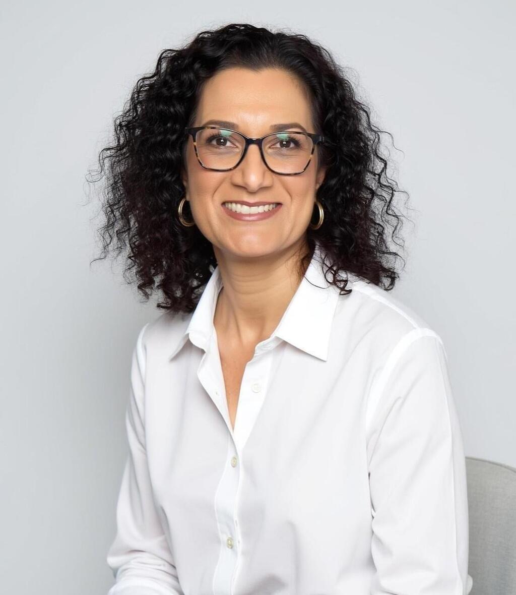 שירי ויזינגר, מנהלת אסטרטגיה שיווקית וחווית לקוח (יח"צ) שירי ויזינגר, מנהלת אסטרטגיה שיווקית וחווית לקוח