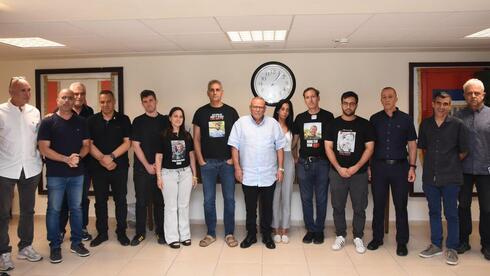 הקריאה של משפחות החטופים והחללים לפורום העסקים: „השתיקה הורגת”