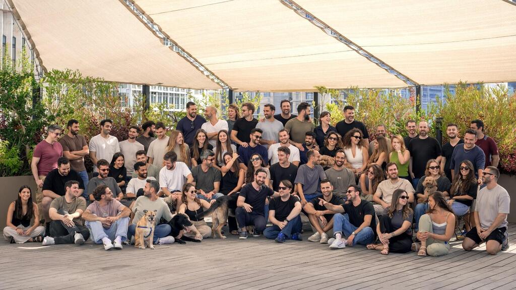 עובדי אפצ'ארג' (צילום: אסף רביבו) עובדי אפצ'ארג'